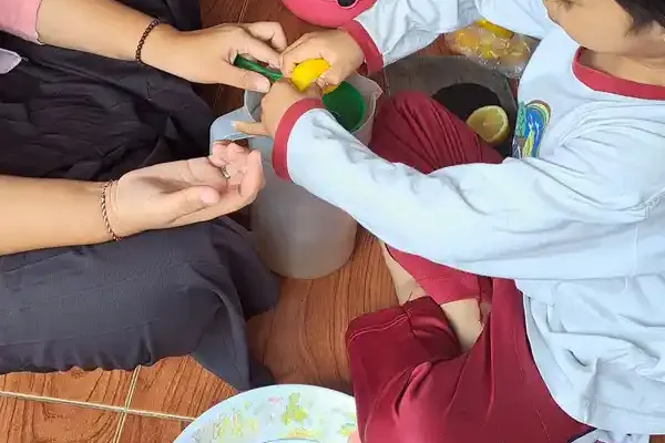 Cara Melatih Social Skills Anak Autis di Rumah: Panduan Praktis untuk Orang Tua