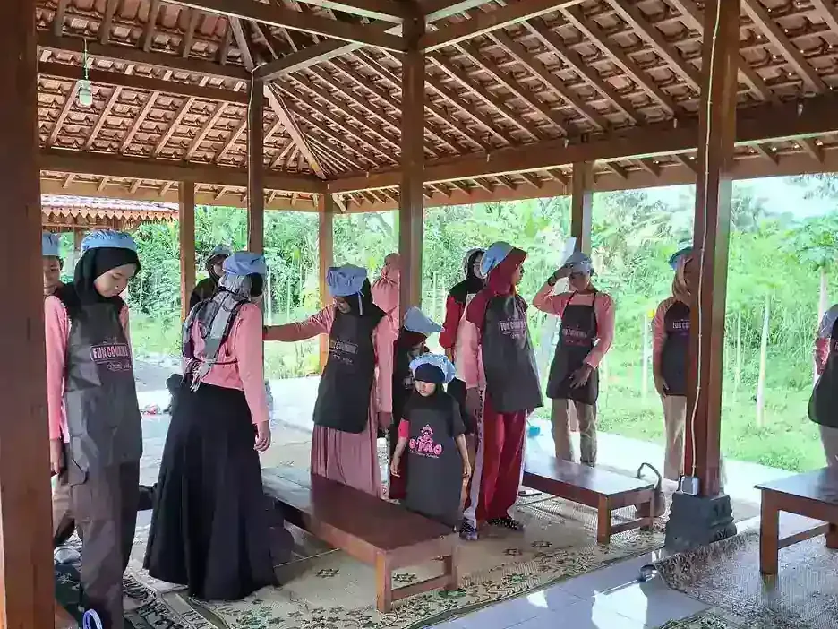 Co-Teaching dalam Kelas Inklusi: Model, Peran, dan Evaluasi