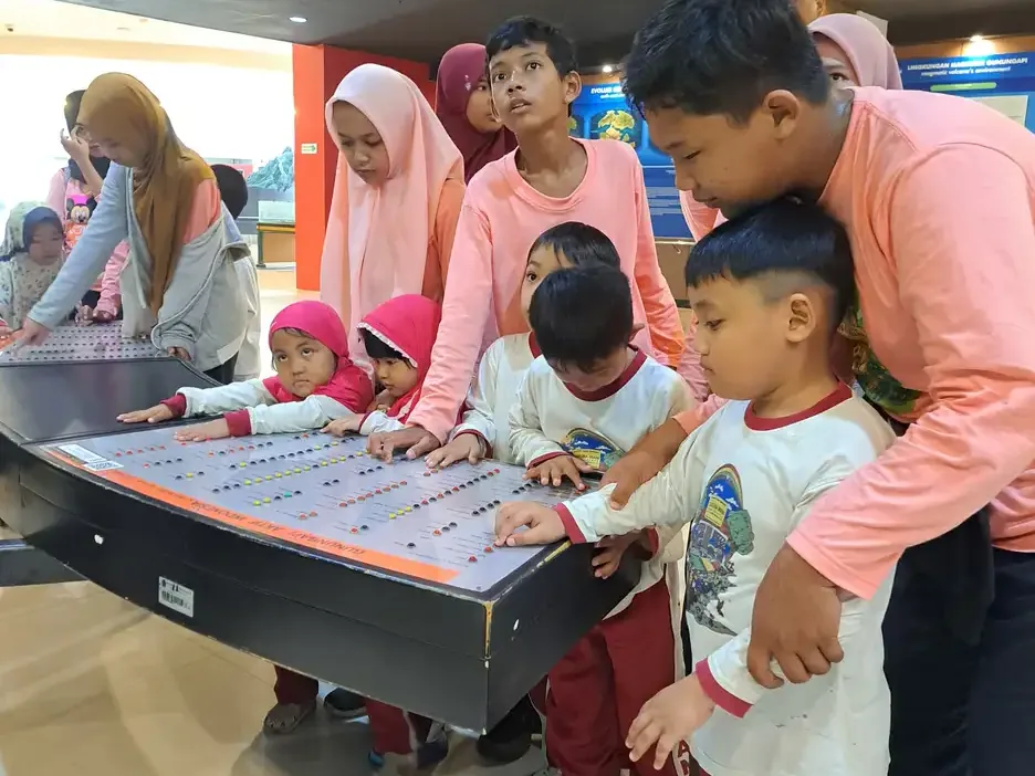Yayasan Sosial: Cara Menilai Legalitas, Program, dan Dampak