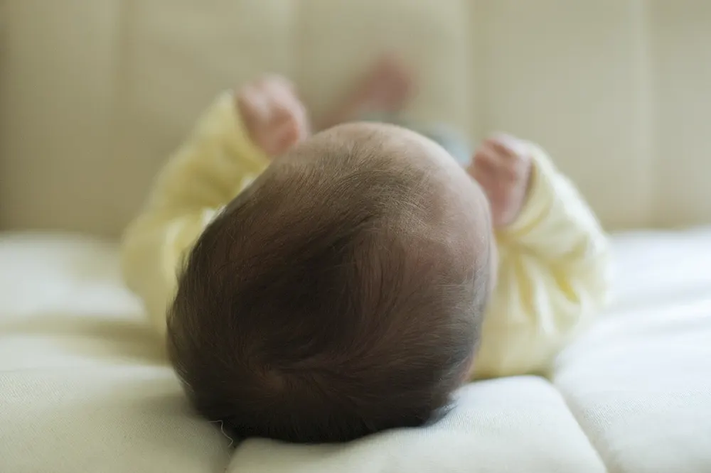 Babbling dan Cooing: Tahap Perkembangan Bahasa Bayi 0 sampai 12 Bulan